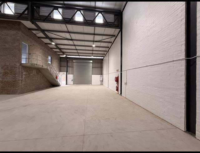 480M² WAREHOUSE FOR SALE IN FIRGROVE INDUSTRIAL ESTATE